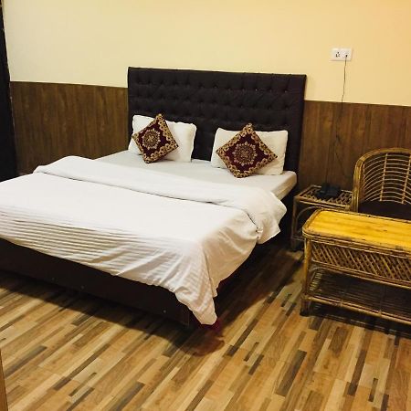 Hotel Prem G, Mussoorie Eksteriør billede
