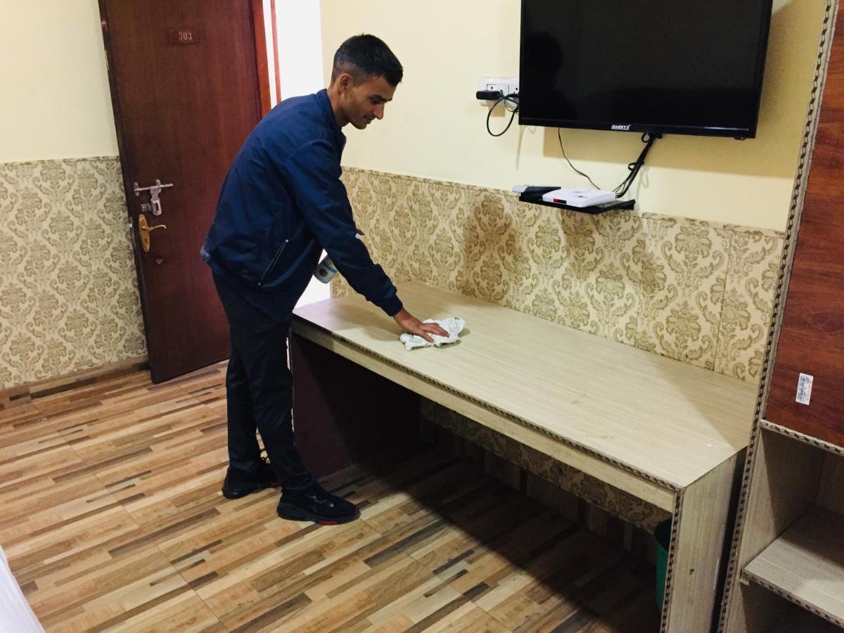 Hotel Prem G, Mussoorie Eksteriør billede